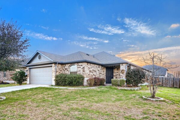 100 Liard River Rd, Hutto