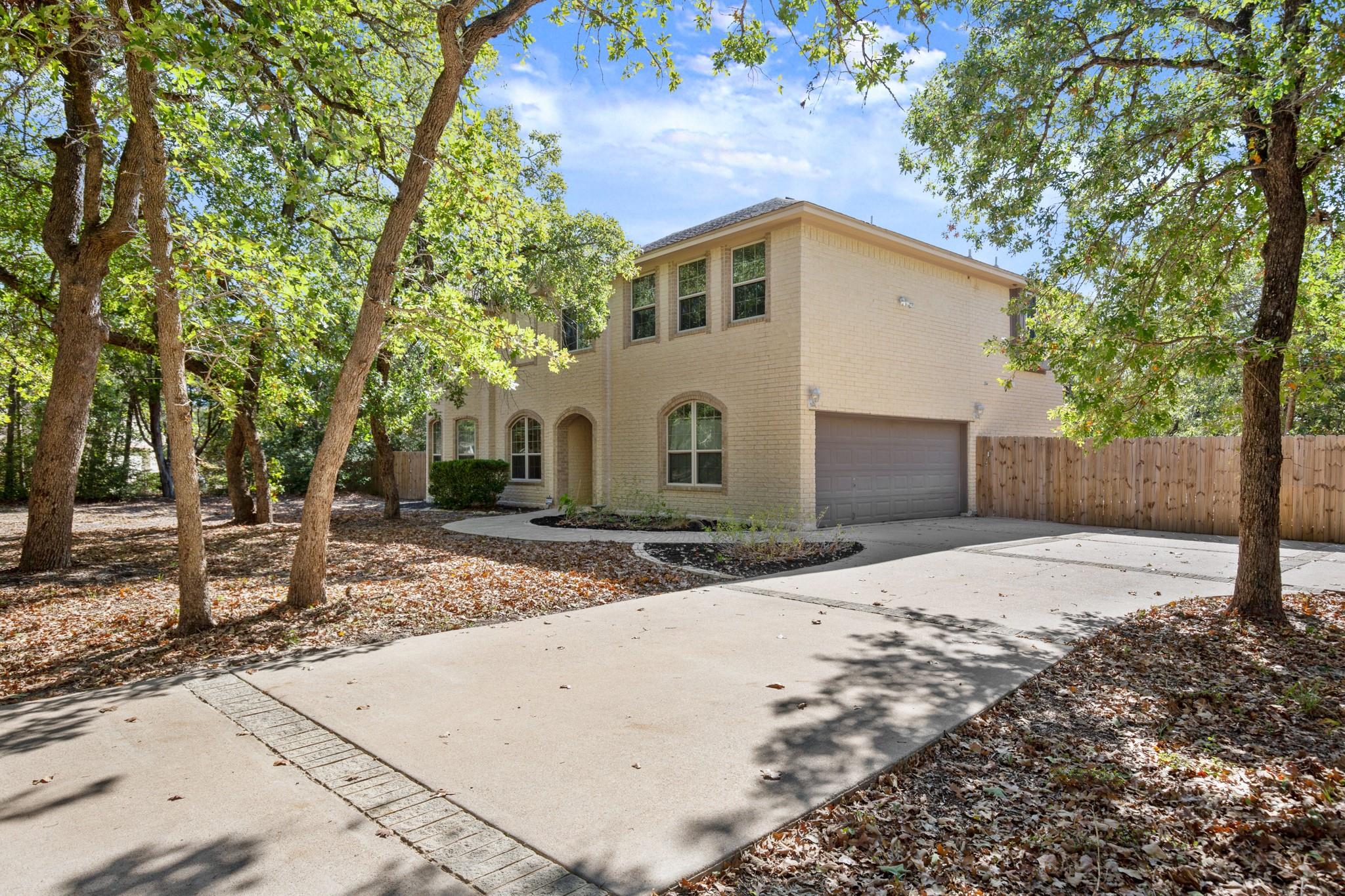 149 Spanish Oak Trl, Elgin, TX 78621