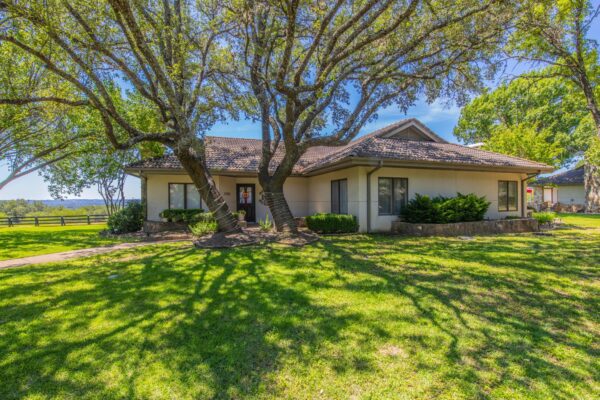 1703 Clubhouse Hill Dr, Spicewood