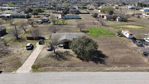 7113 Maverick Ct, Buda