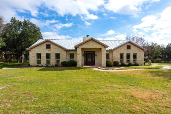 1367 Indian Pass None, Salado
