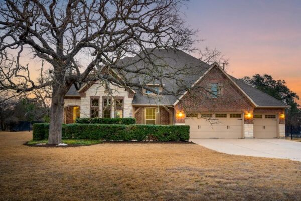 651 Shelf Rock Rd, Driftwood