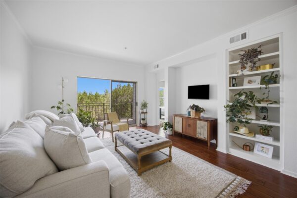 6000 Shepherd Mountain Cv #304, Austin