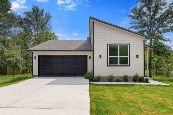 113 Mokulua Ln, Bastrop