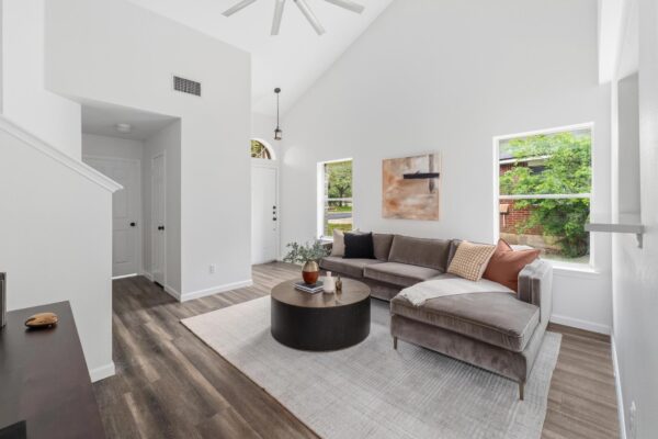 11207 Canterbury Tales Ln, Austin