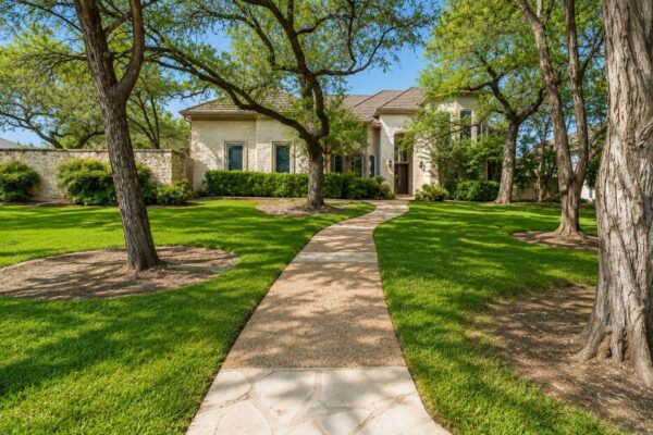 8616 Mendocino Dr, Austin