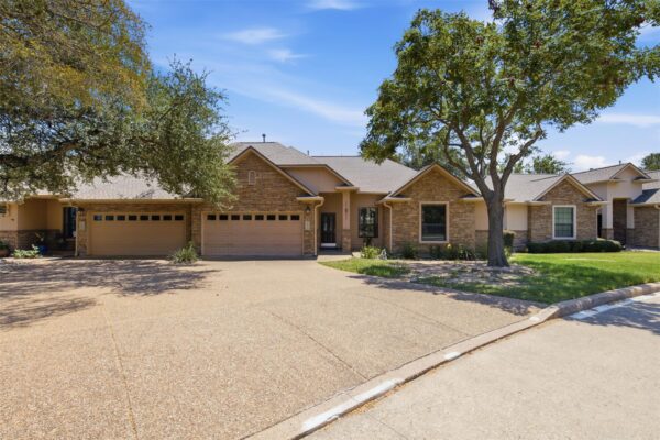 13912 Ashton Woods Cir #26, Austin
