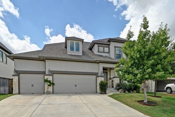 275 Coyote Creek Way, Kyle