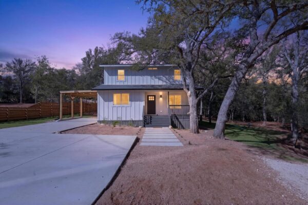 182 Helemano Dr, Bastrop