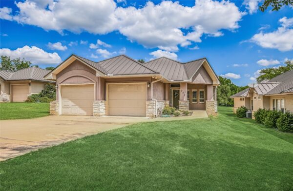 232 Fault Line Dr, Horseshoe Bay