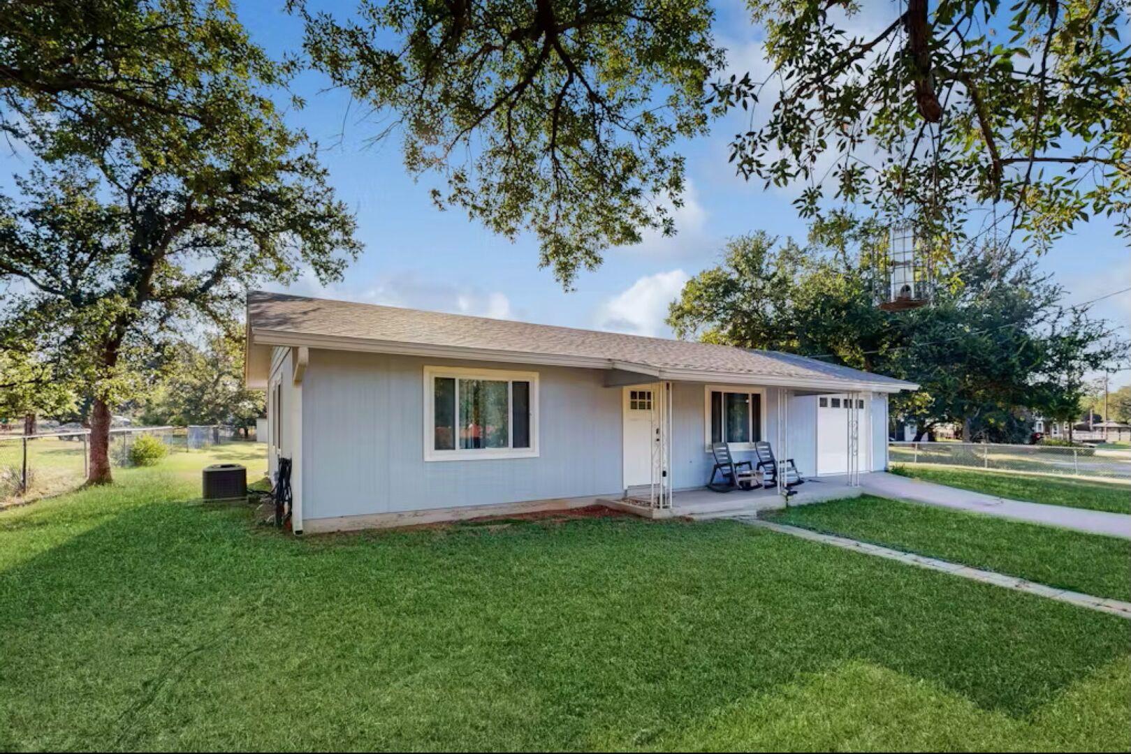 2102 Belaire Dr, Granite Shoals, TX 78654