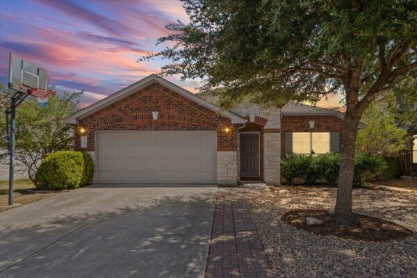 2341 Garlic Creek Dr, Buda