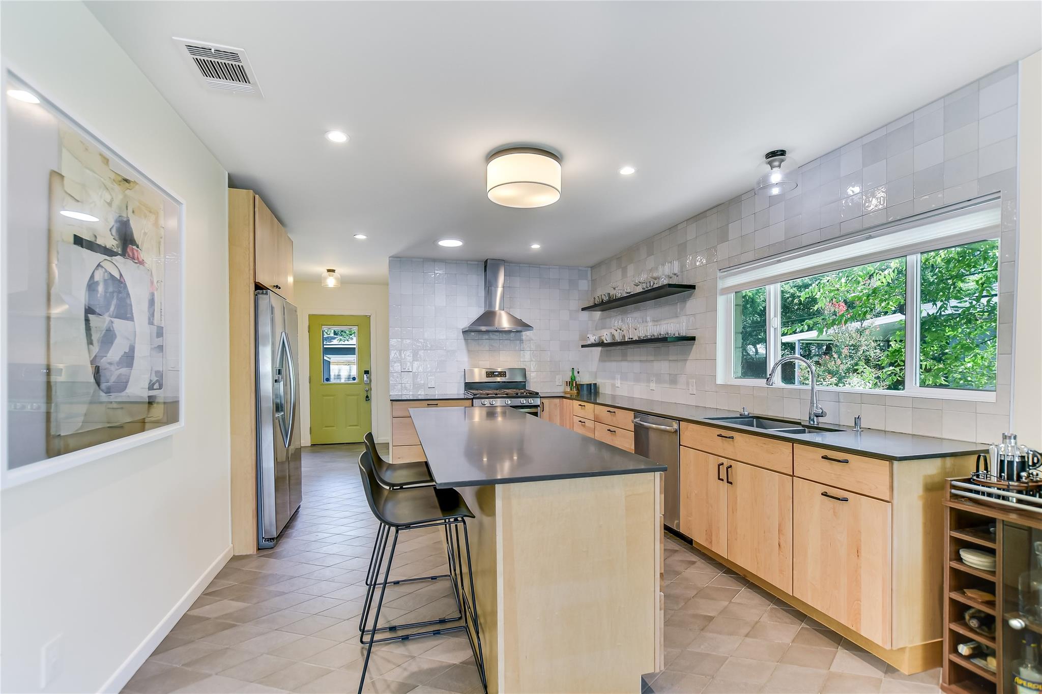 3004 Breeze Ter, Austin