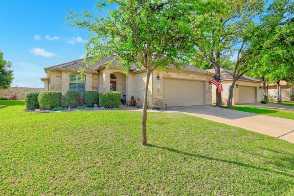 822 Boquilla Trl, Georgetown
