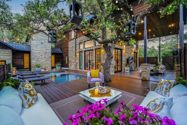 297 Blue Sky Ln, Wimberley