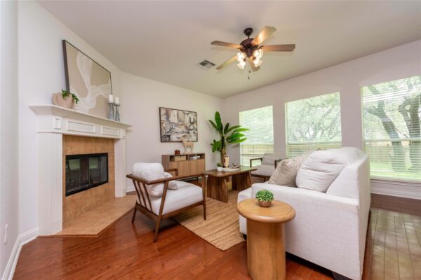 1112 Rowley Dr, Cedar Park