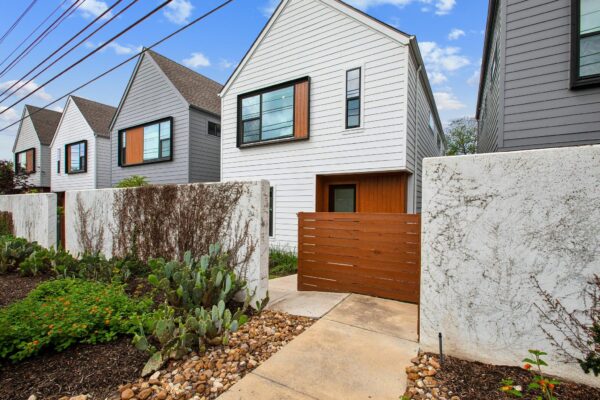4020 Airport Blvd #14, Austin