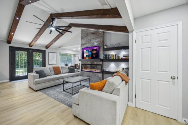 10414 Quail Ridge Dr, Austin