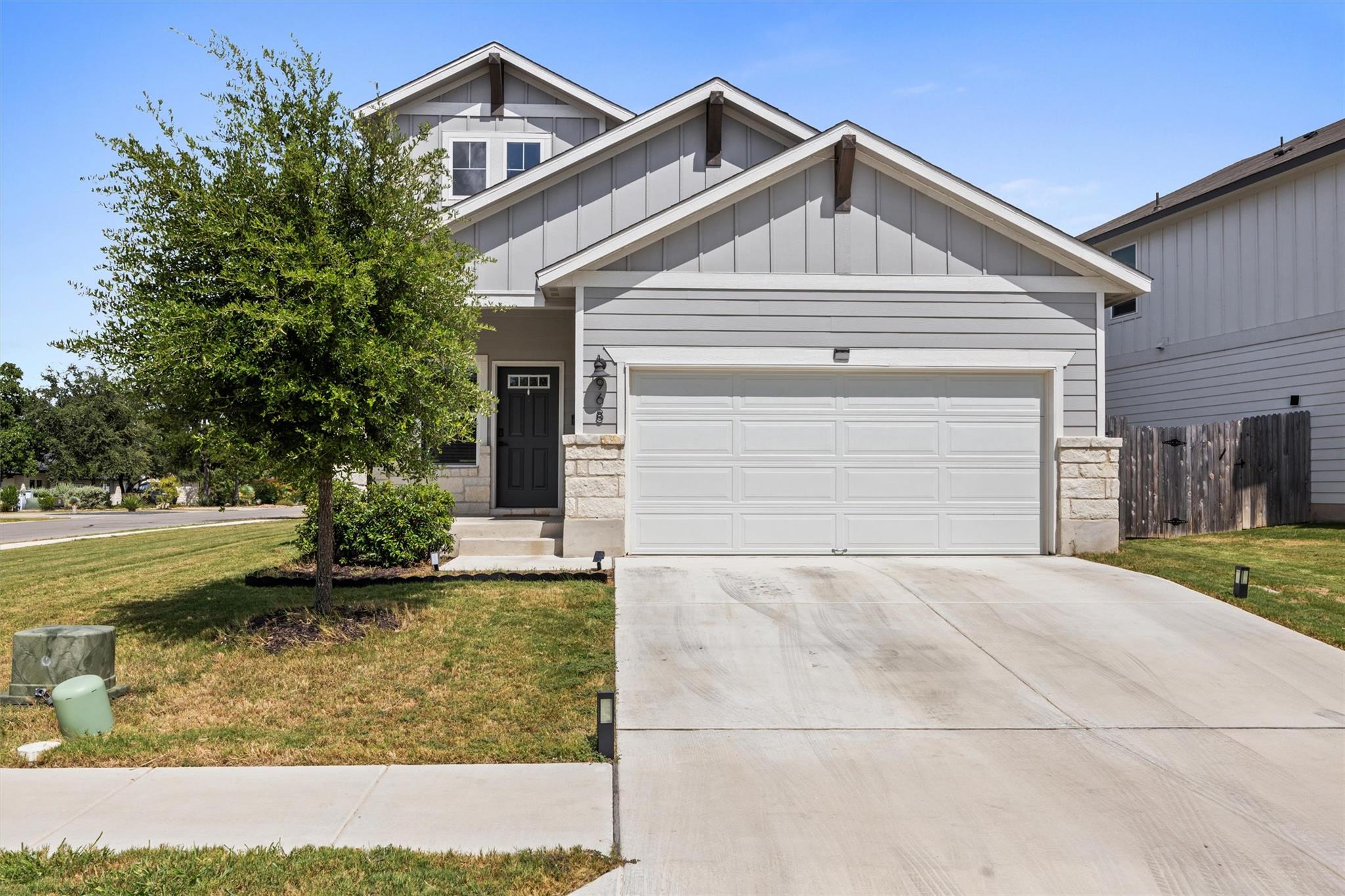 968 Sun Grove Trl, Georgetown, TX 78628