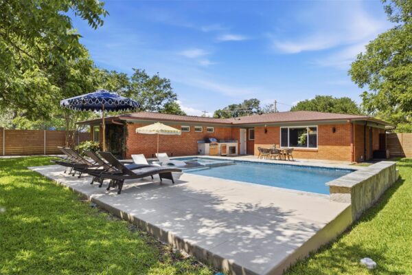 4801 Roundup Trl, Austin