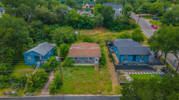 1410 Luna St, Austin