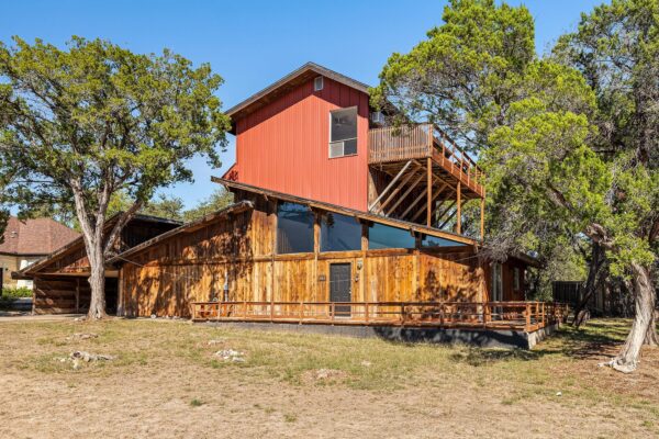 302 Venture Blvd S, Lago Vista