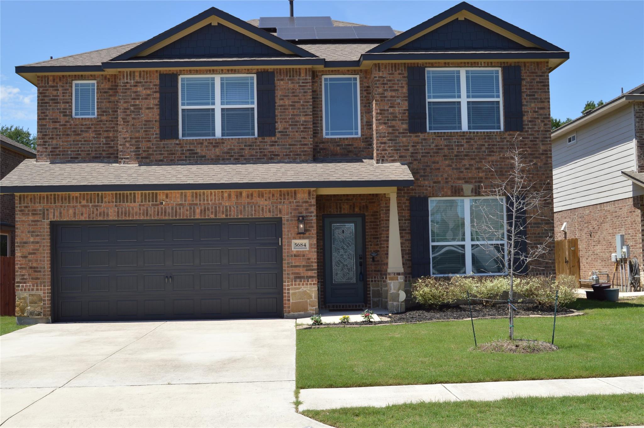 5684 Sabbia Dr, Round Rock