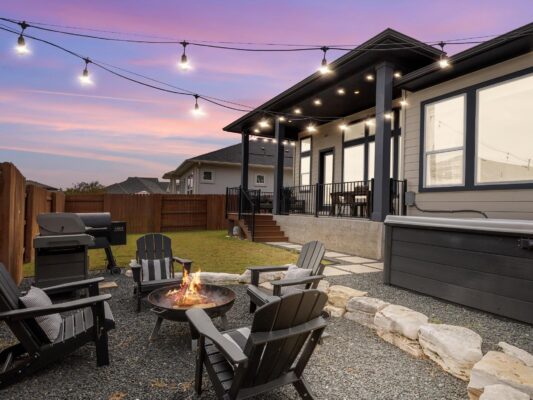 9001 Centurion Path, Austin