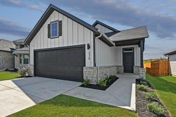 270 Bendecido Loop, Elgin