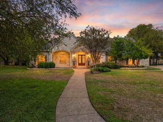 701 Highland Spring Ln, Georgetown
