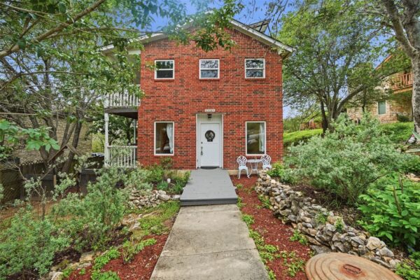 1104 Franklin Dr, San Marcos