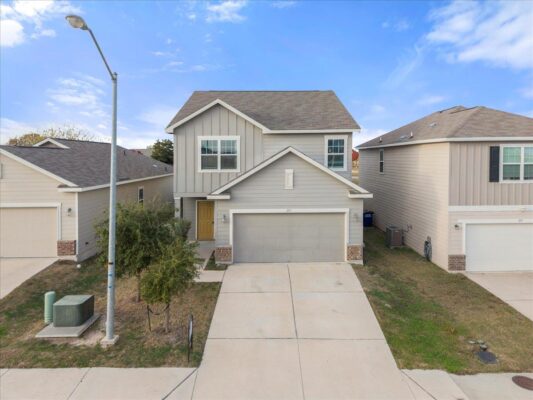201 Rainey Dr #67A, Jarrell