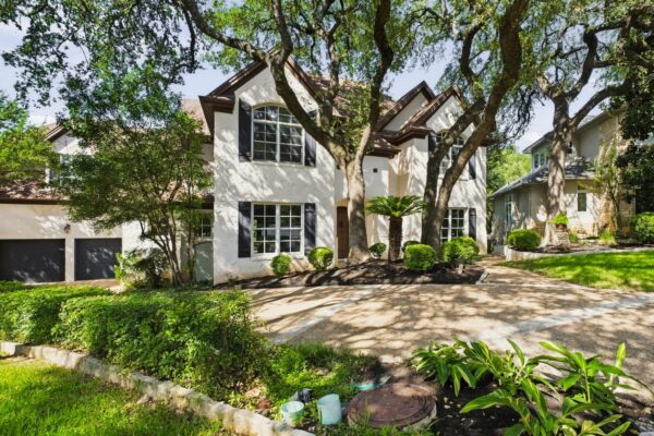 2900 Meandering River Ct, Austin