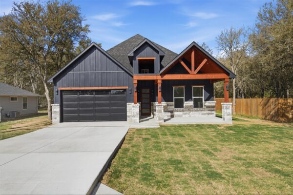 232 Waikakaaua Dr, Bastrop