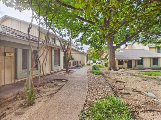 9520 Quail Village Ln, Austin