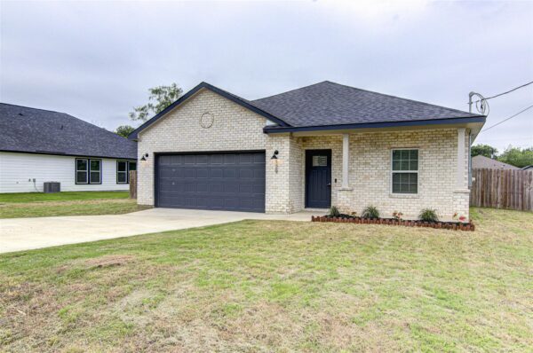 129 Kawainui Ln, Bastrop