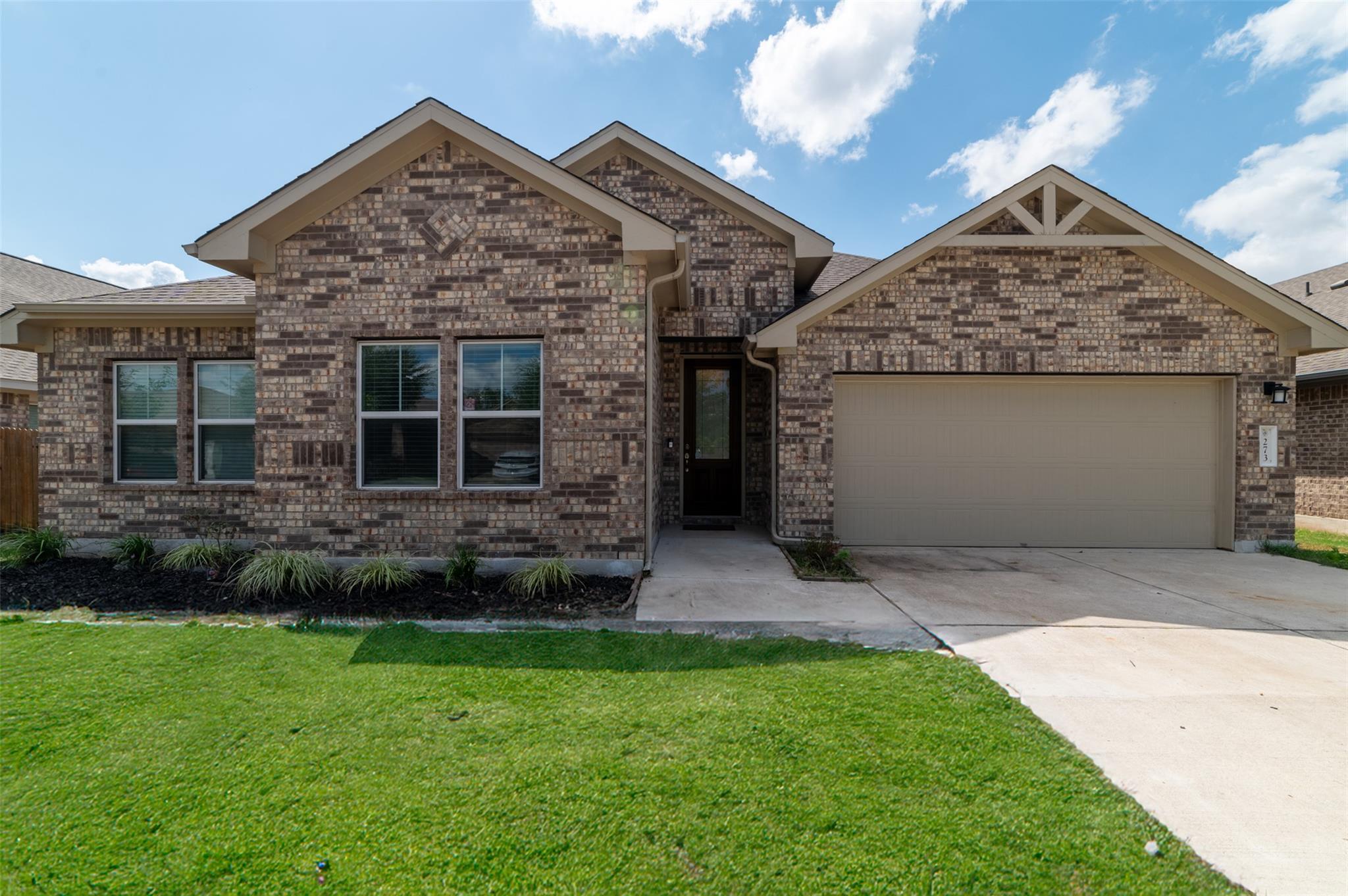 273 Rimrock Ct, Bastrop, TX 78602