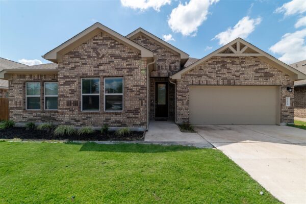 273 Rimrock Ct, Bastrop