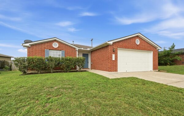 112 Mason Reed Cv, Kyle