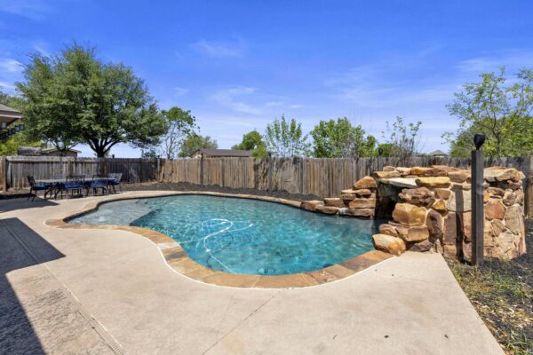 317 Cockrill St, Hutto
