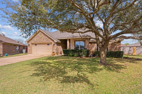 8714 Hansom Cab Cir, Temple