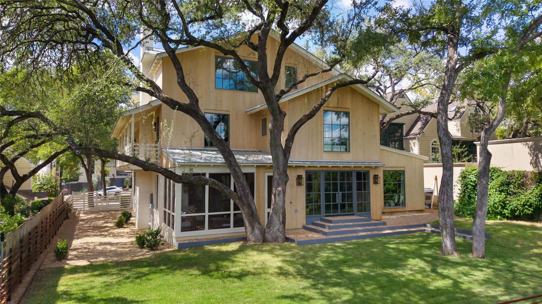 1012 Gaston Ave, Austin