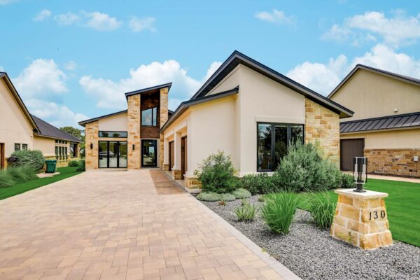 130 Azalea Loop, Horseshoe Bay