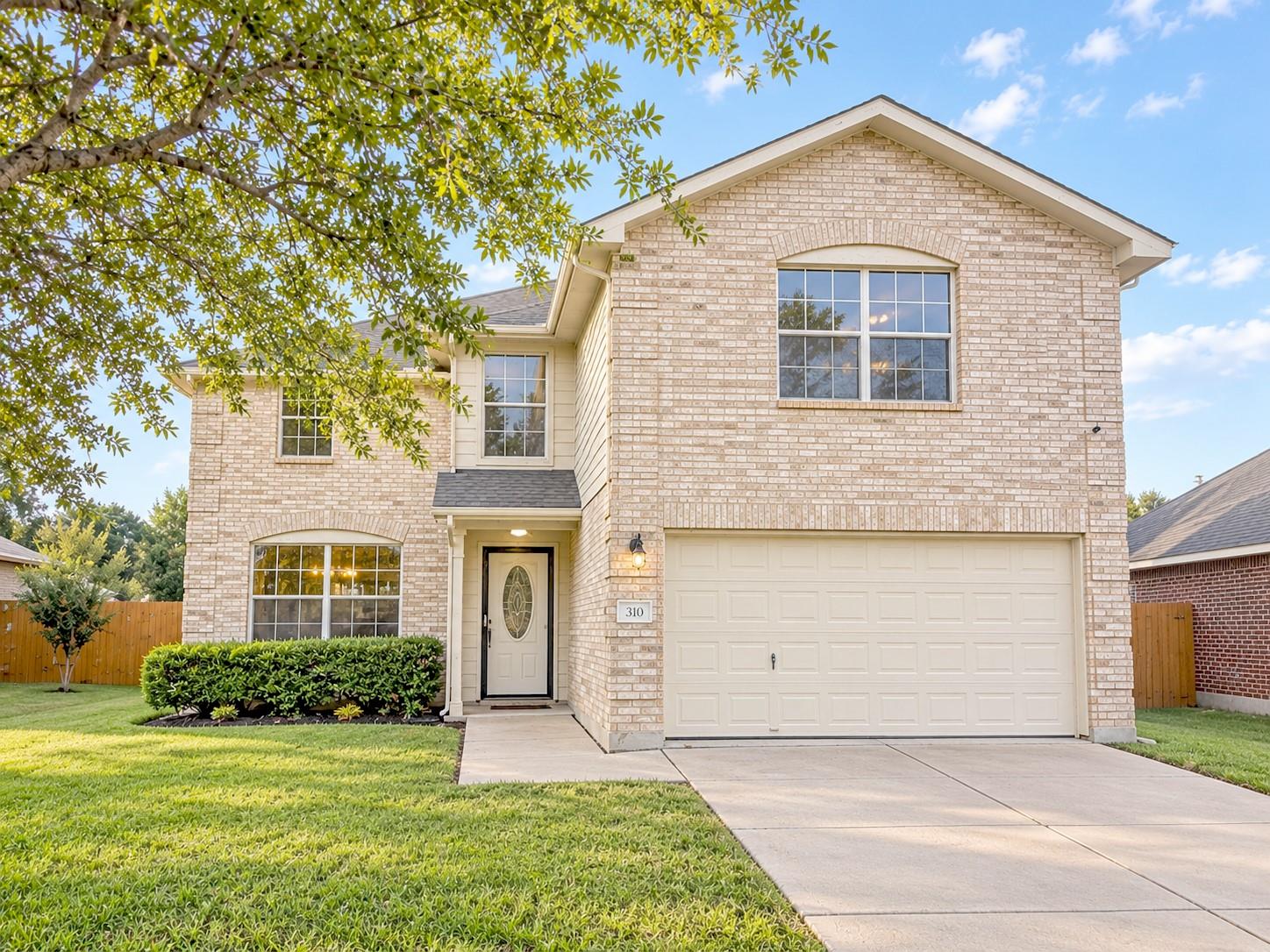 310 Antelope Trl, Bastrop, TX 78602