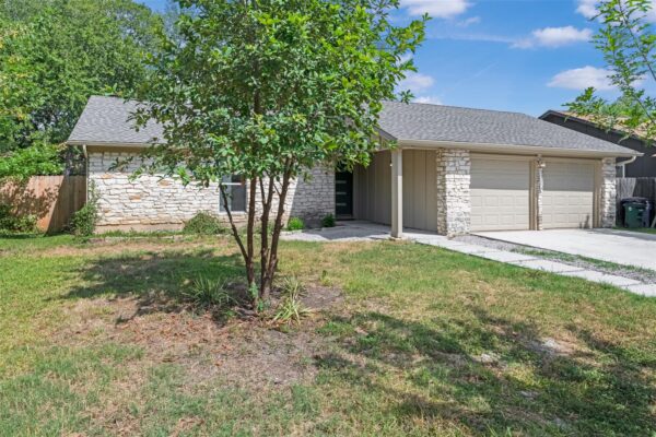 9304 Hunters Trce, Austin