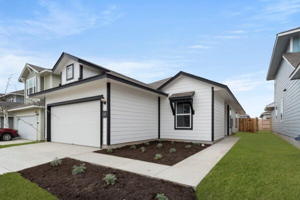 348 Jade St, Maxwell