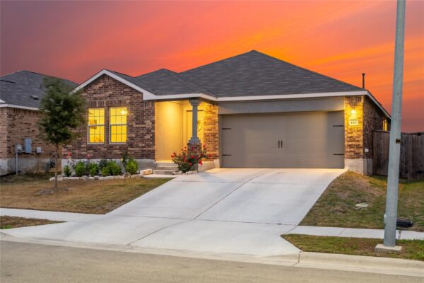 440 Sebring Cir, Hutto