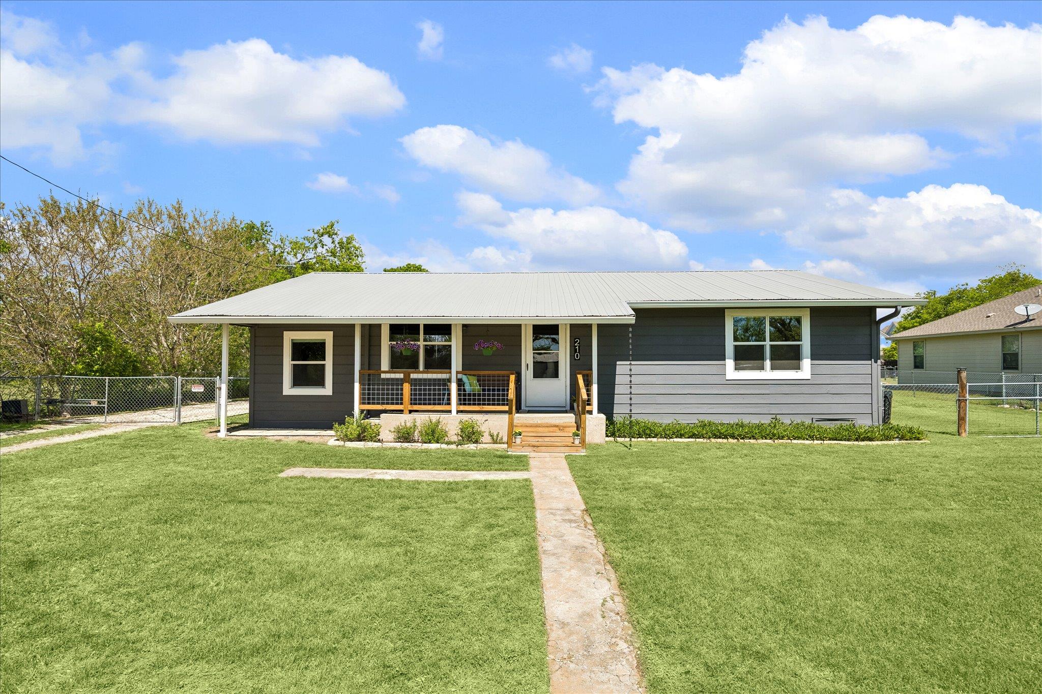 210 Fallwell St, Liberty Hill, TX 78642