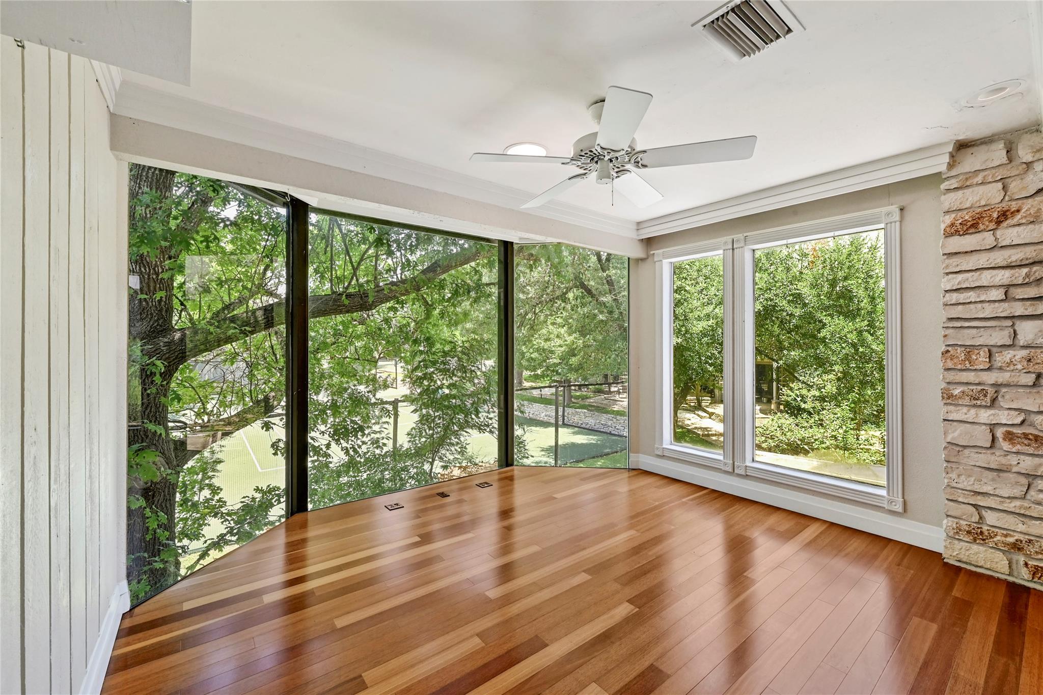 138 World Of Tennis Sq, Lakeway, TX 78738