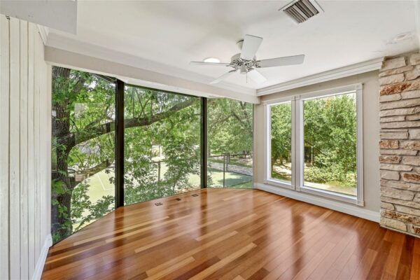 138 World Of Tennis Sq, Lakeway